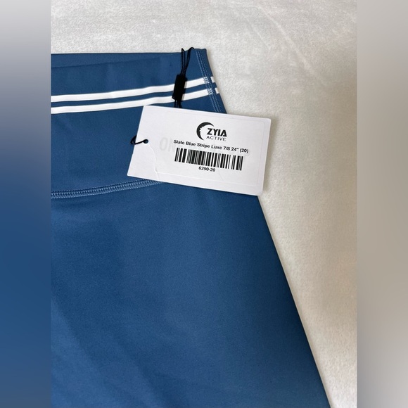 ZYIA *NWT* Women’s Slate Blue Stripe Luxe Size 20 leggings - Picture 5 of 6
